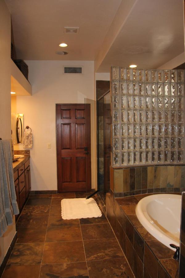 Your Home Away From Home Tucson Bagian luar foto