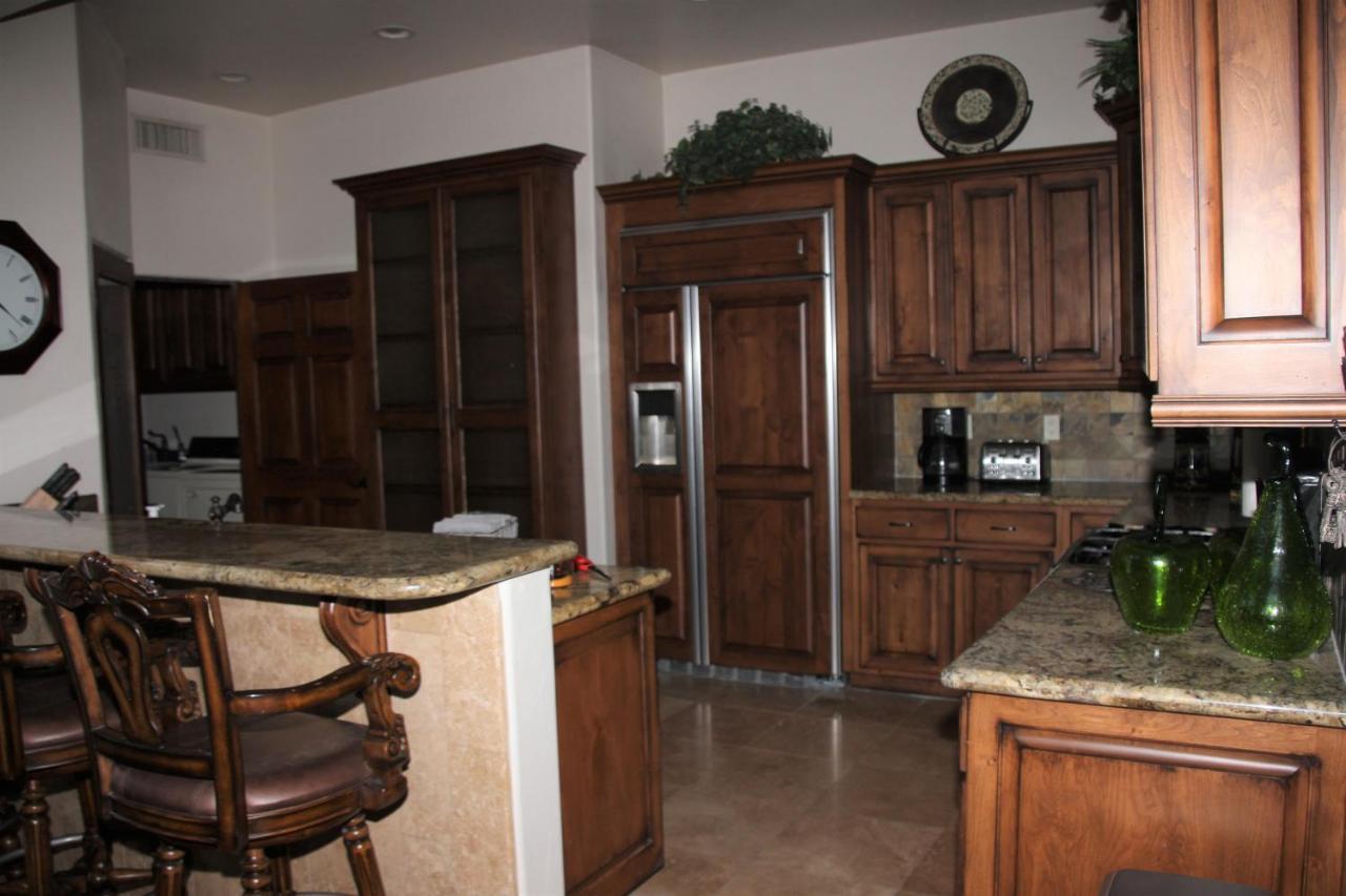 Your Home Away From Home Tucson Bagian luar foto